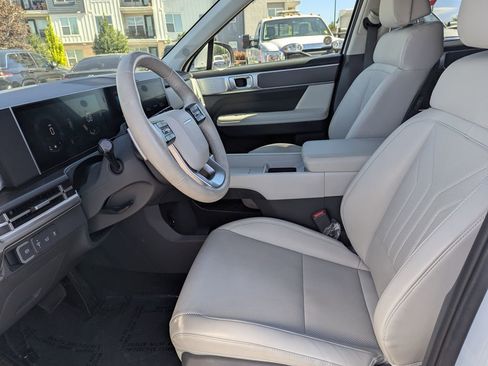 Used 2025 Hyundai Santa Fe SEL AWD/4WD image 22