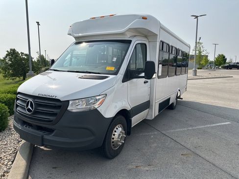 Used 2022 Mercedes-Benz Sprinter 3500 image 25