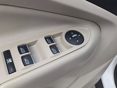 Used 2014 Ford Escape Titanium FWD image 22