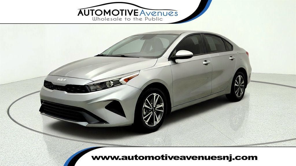 Used 2023 Kia Forte LXS FWD image 1