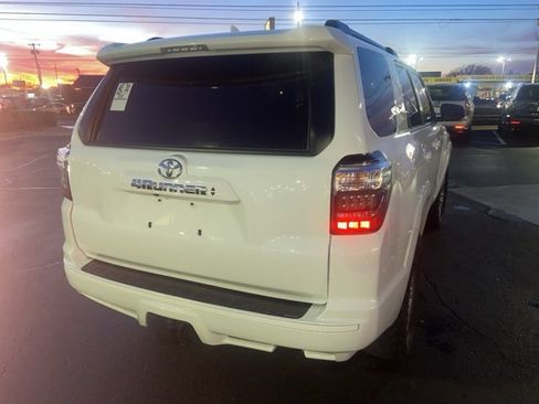 Used 2022 Toyota 4Runner TRD Sport image 8