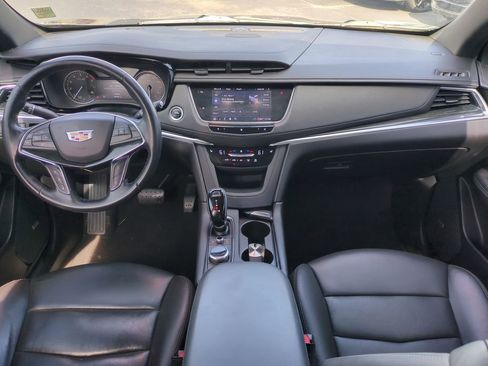 Used 2020 Cadillac XT5 Premium Luxury image 14