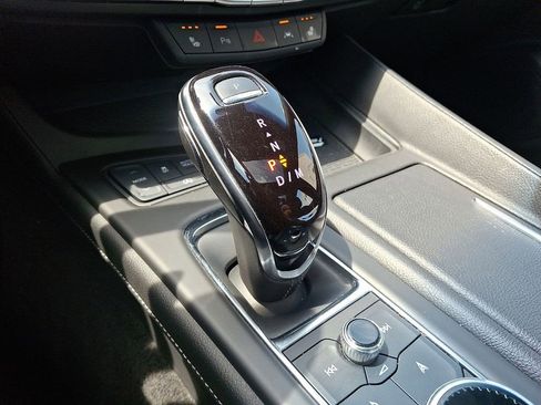 Certified 2022 Cadillac CT5 Luxury w/ Sun And Sound Package AWD/4WD image 16