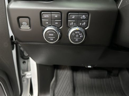Used 2022 GMC Sierra 1500 Denali image 31