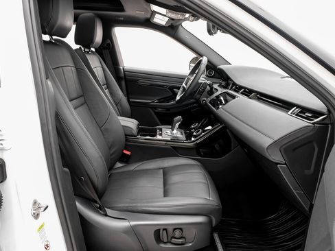 Used 2023 Land Rover Range Rover Evoque R-Dynamic SE image 29