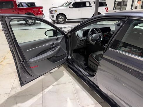 Used 2020 Hyundai Sonata SEL Plus w/ Tech Package image 19