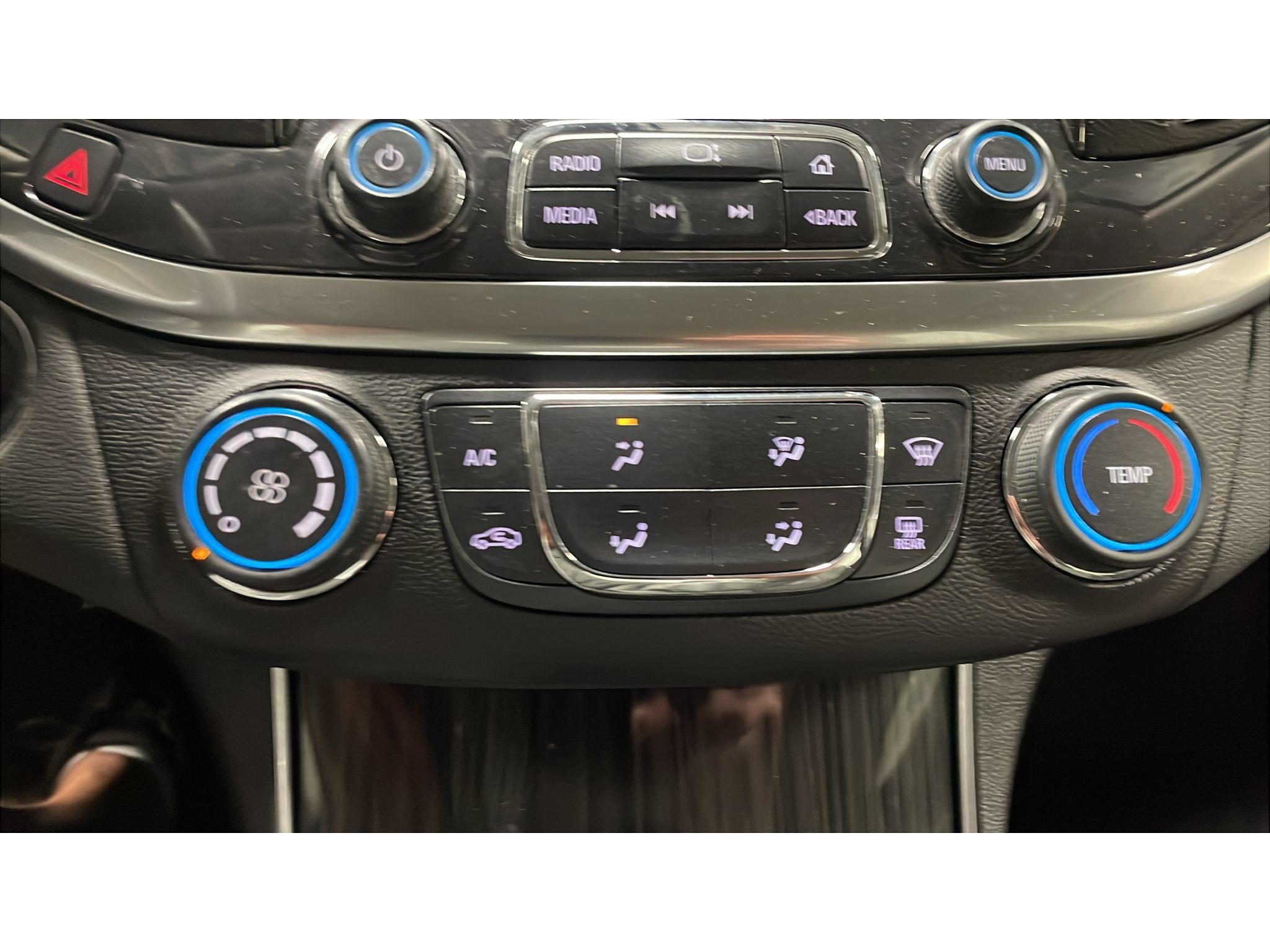 Used 2018 Chevrolet Impala LS FWD image 14