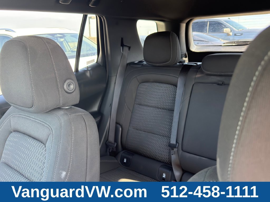 Used 2026 Chevrolet Equinox LT AWD/4WD image 11