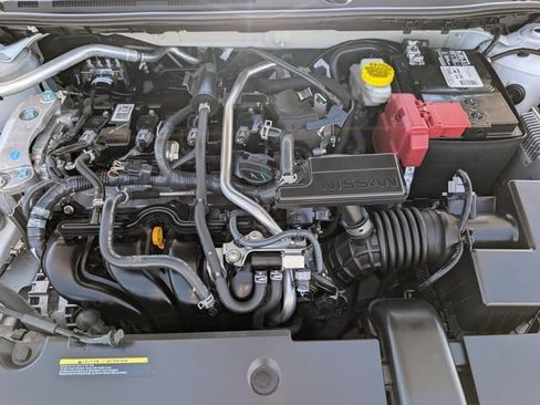 Used 2022 Nissan Sentra SV w/ Electronics Package FWD image 11