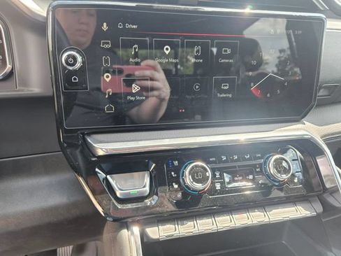 Used 2026 GMC Sierra 1500 Denali AWD/4WD image 13