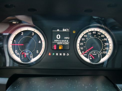 Used 2017 RAM 2500 Tradesman w/ Chrome Appearance Group AWD/4WD image 24
