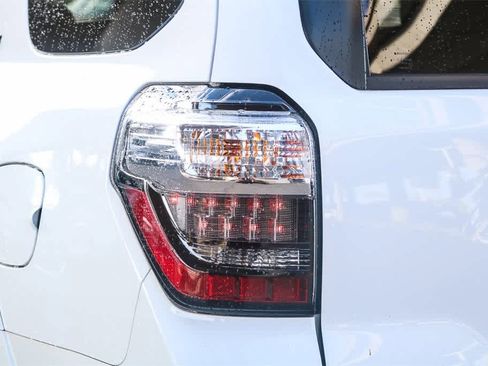 Used 2022 Toyota 4Runner SR5 image 9