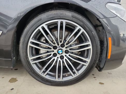 Used 2019 BMW 530i w/ M Sport Package RWD image 8