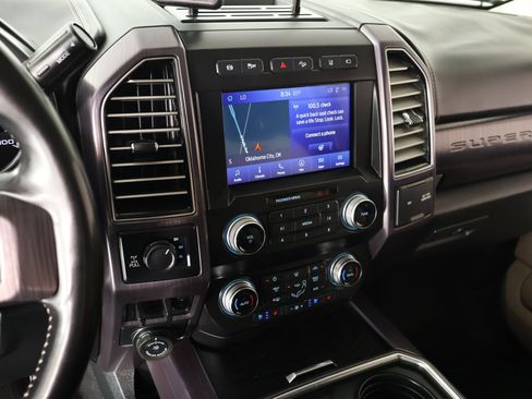 Used 2020 Ford F250 Limited w/ FX4 Off-Road Package AWD/4WD image 5