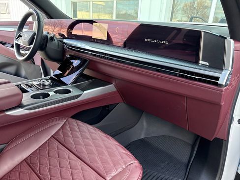 Certified 2025 Cadillac Escalade Sport w/ Touring Package image 72