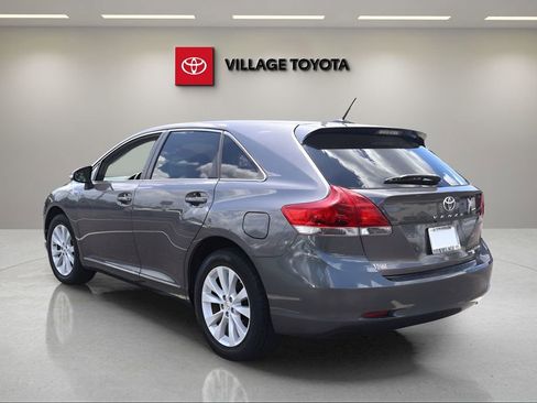 Used 2015 Toyota Venza LE AWD/4WD image 3