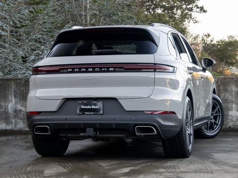 New 2026 Porsche Cayenne image 11