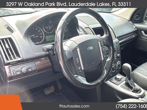 Used 2011 Land Rover LR2 HSE image 53