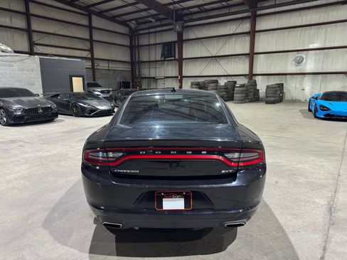Used 2015 Dodge Charger SXT image 6