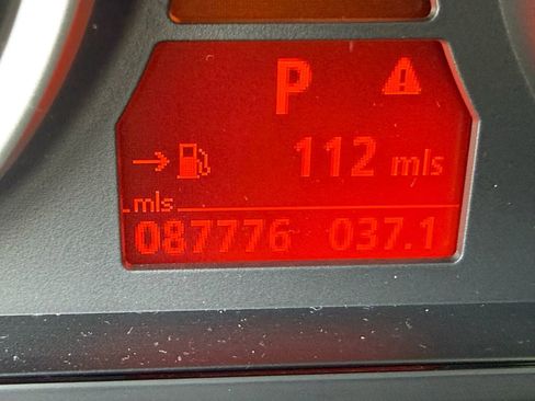 Used 2006 BMW 650i Convertible image 30