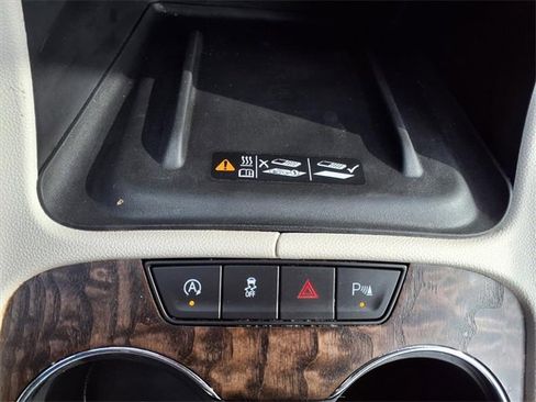 Used 2020 GMC Acadia Denali w/ Technology Package image 9