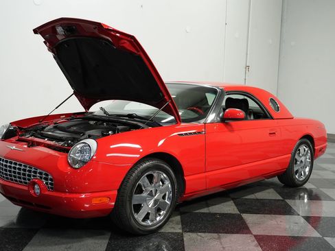 Used 2002 Ford Thunderbird image 25