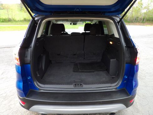 Used 2017 Ford Escape SE w/ Equipment Group 201A AWD/4WD image 21