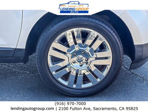 Used 2010 Ford Edge Limited FWD image 9