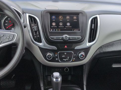 Used 2020 Chevrolet Equinox LT AWD/4WD image 17