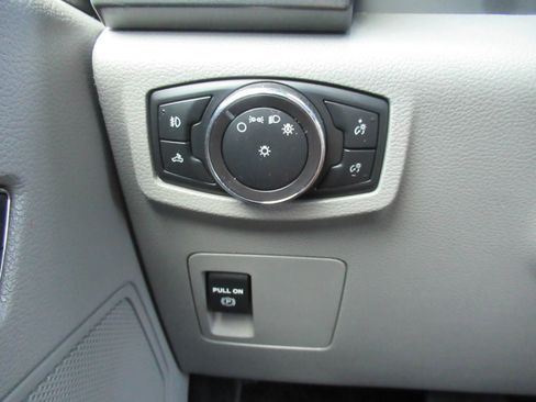 Used 2018 Ford F150 XLT w/ XTR Package AWD/4WD image 22