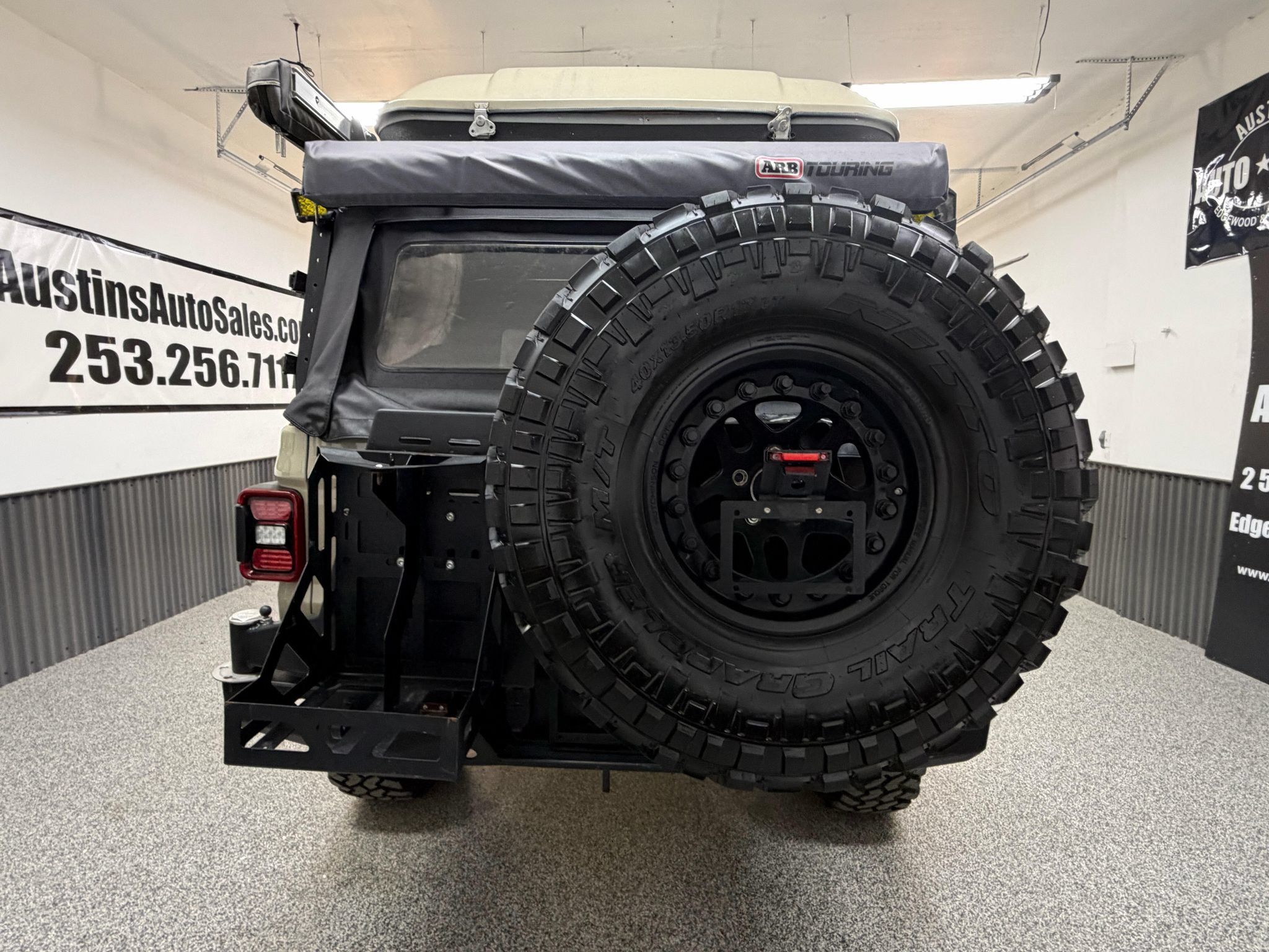 Used 2020 Jeep Gladiator Rubicon AWD/4WD image 4