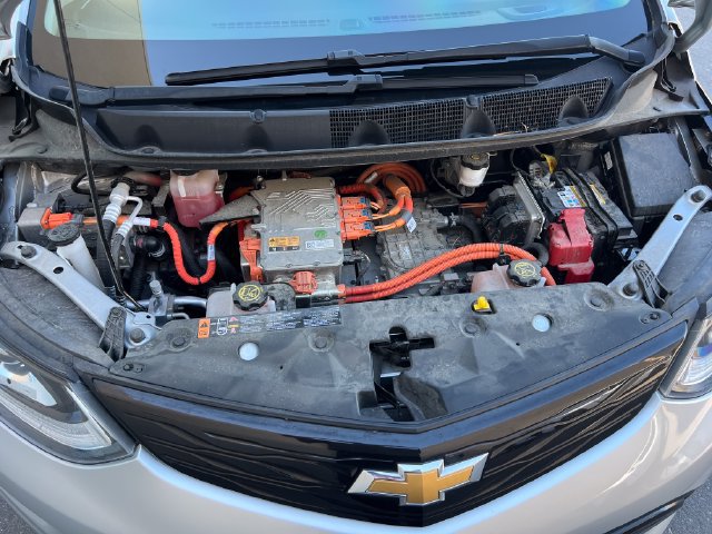 Used 2020 Chevrolet Bolt Premier w/ Infotainment Package FWD image 42