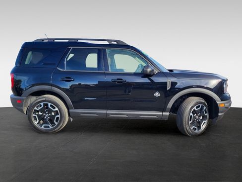 Used 2024 Ford Bronco Sport Outer Banks w/ Tech Package image 5