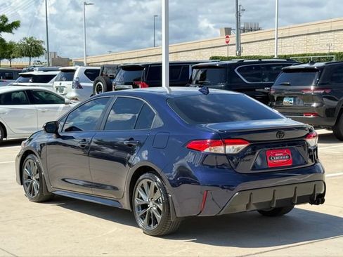 Used 2026 Toyota Corolla SE FWD image 8