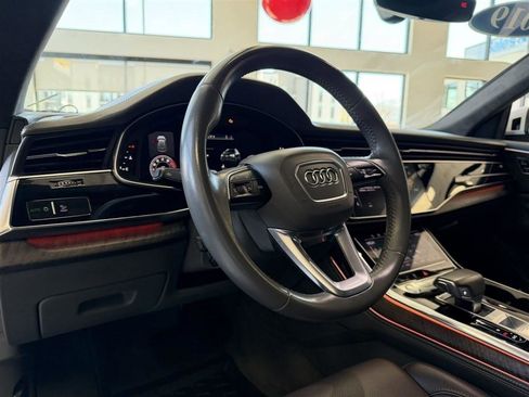 Used 2019 Audi Q8 Prestige image 24