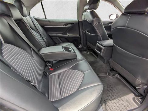 Used 2024 Toyota Camry SE FWD image 17