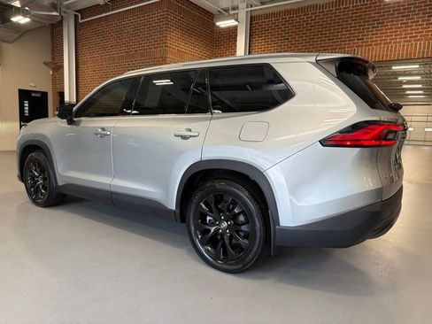 Used 2024 Toyota Grand Highlander AWD Hybrid image 5