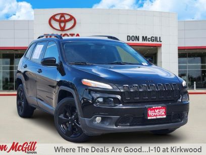Used 2018 Jeep Cherokee Latitude w/ Altitude Package