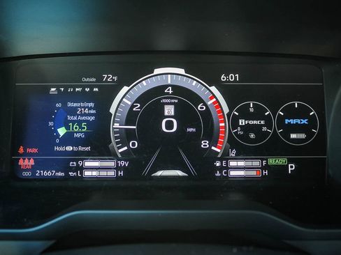 Used 2024 Toyota Tundra Limited AWD/4WD image 28