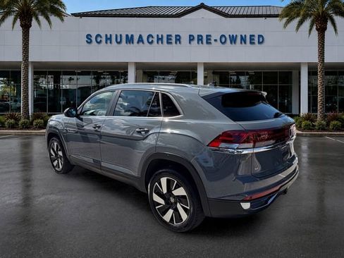 Certified 2026 Volkswagen Atlas Cross Sport SE FWD image 5