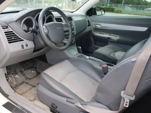 Used 2008 Chrysler Sebring Touring w/ Special Touring Group FWD image 10