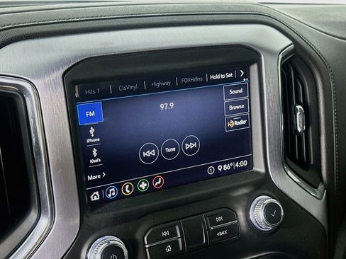 Used 2020 GMC Sierra 1500 SLT RWD image 21