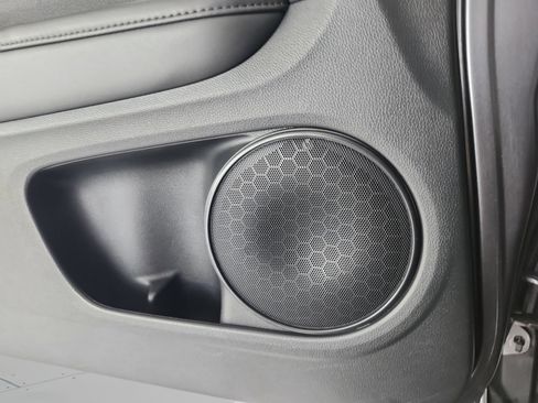 Certified 2021 Honda HR-V Sport image 24