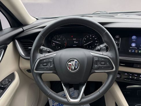 Used 2023 Buick Envision Preferred image 12
