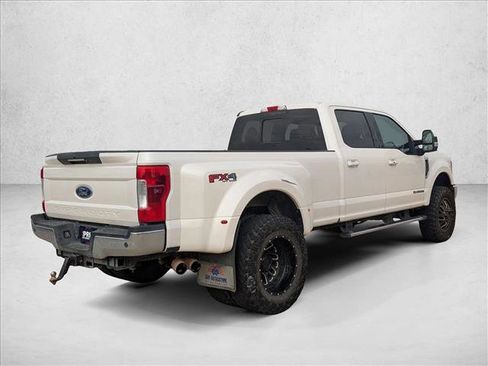 Used 2017 Ford F350 Lariat w/ Lariat Ultimate Package image 5