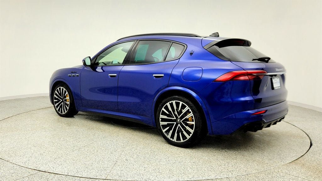 Used 2023 Maserati Grecale Modena AWD/4WD image 7