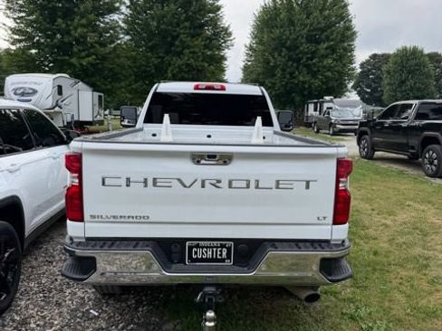Used 2025 Chevrolet Silverado 2500 LT w/ Convenience Package AWD/4WD image 4