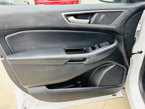 Used 2018 Ford Edge SEL w/ Equipment Group 201A FWD image 9