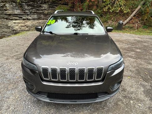 Used 2020 Jeep Cherokee Latitude Plus image 8