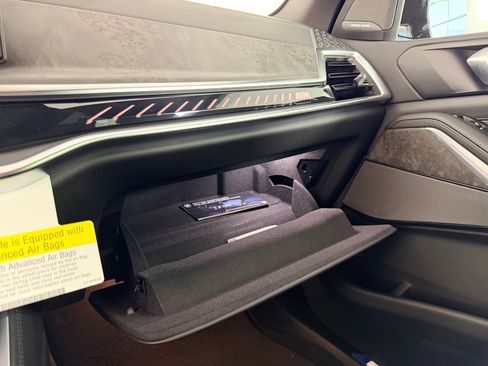 New 2026 BMW X5 M60i w/ Executive Package image 26